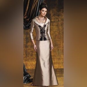 Elegant Taupe Mother of the Bride Set.